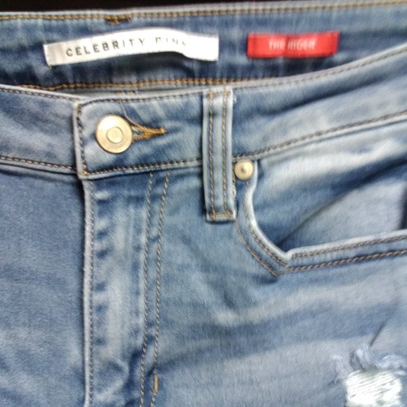 CELEBRITY PINK Distressed Jeans (5)*BONUS GIFT* - Picture 5 of 9